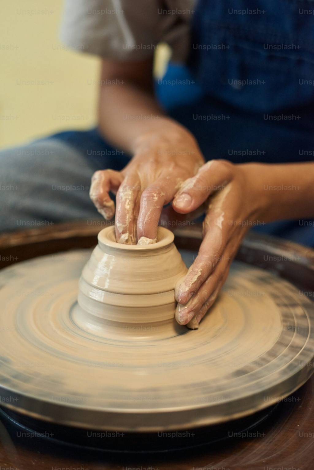 Ceramic Craftsmanship: A Fusion of Tradition and&nbsp;Innovation