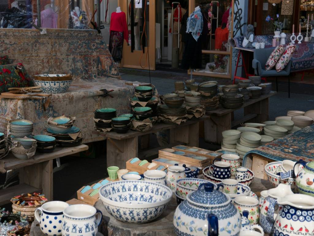 How Did Ceramics Come to America?
